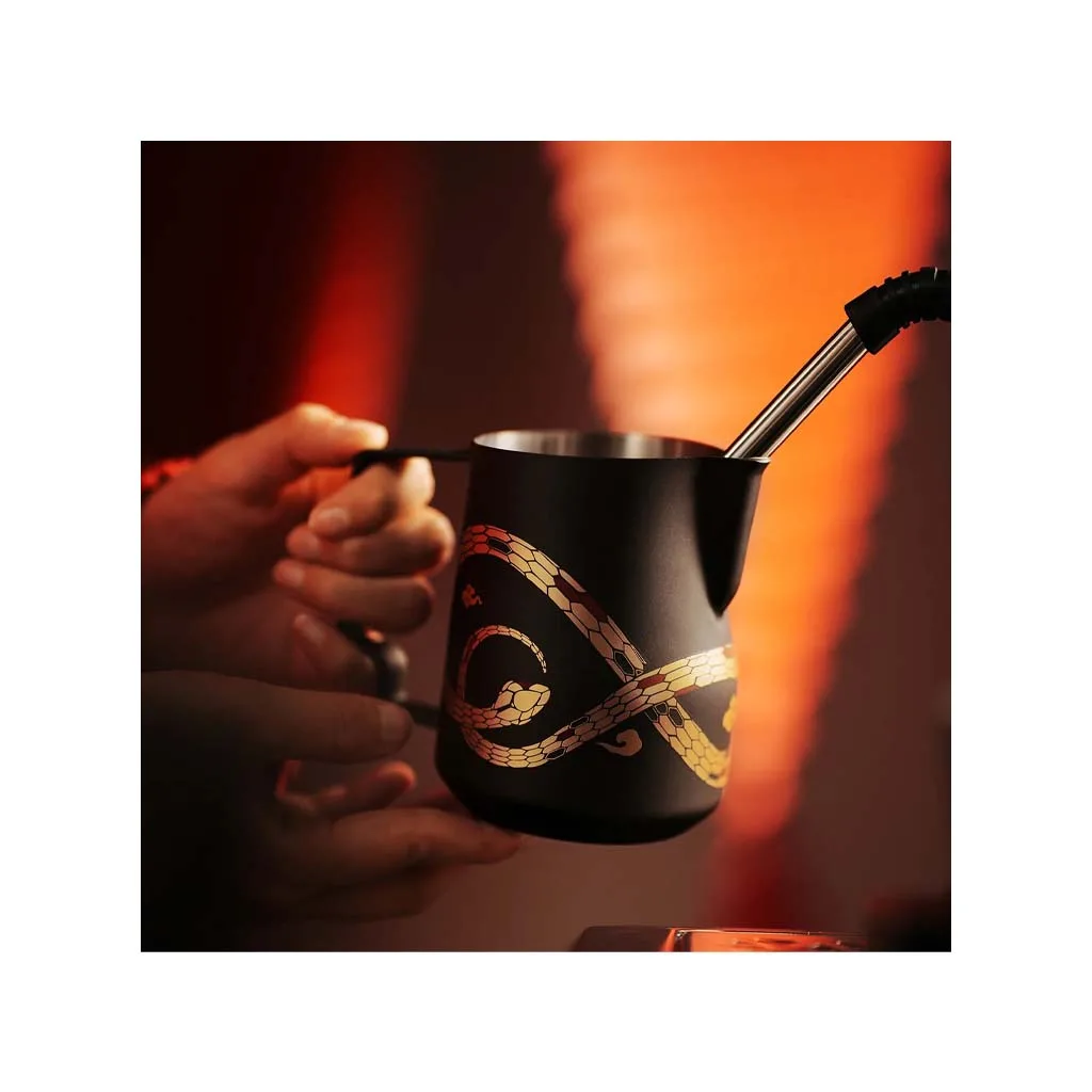 پیچر مشکی بمبر مدل The Snake Limited Edition